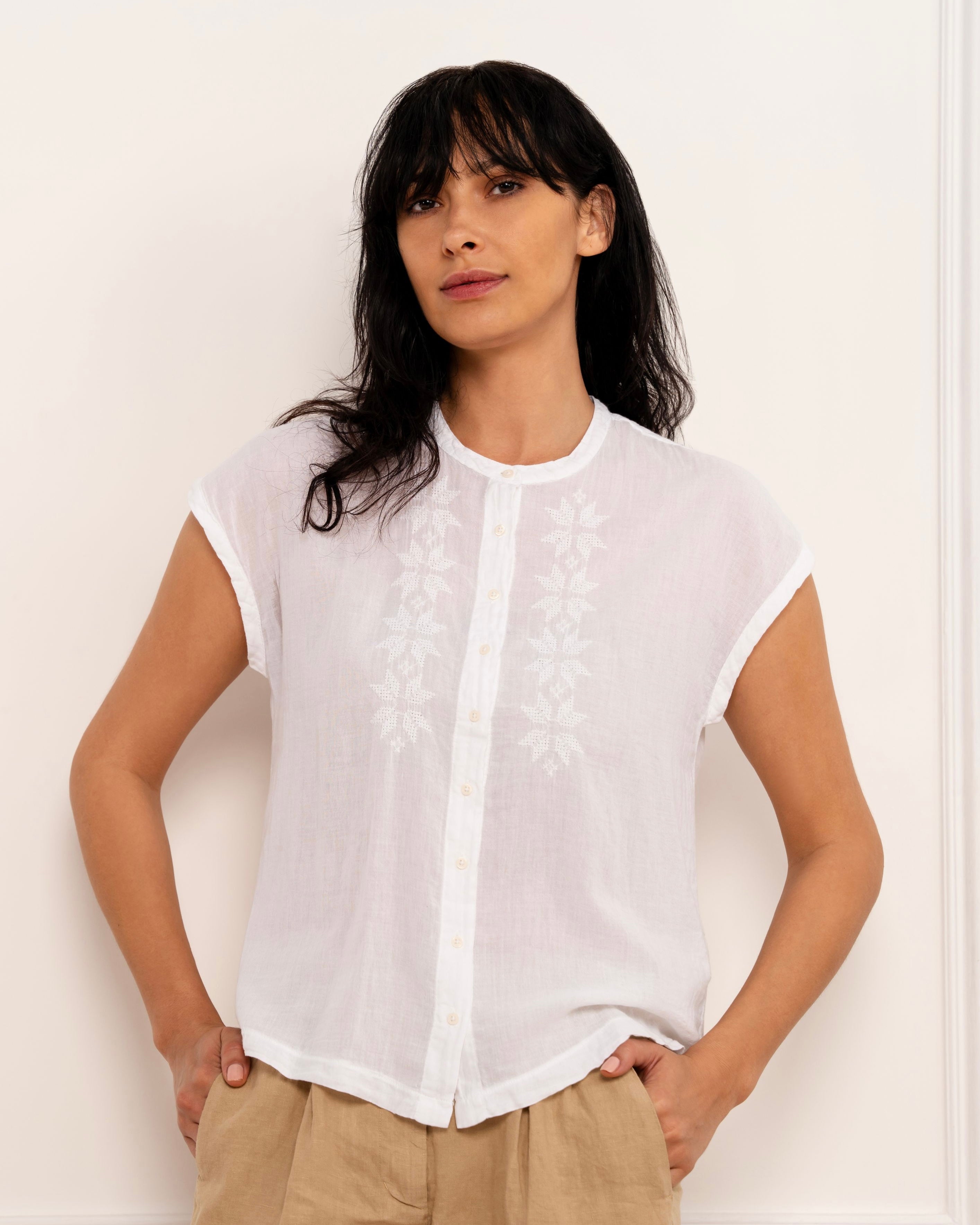 Teza Sleeveless Embroidered Cotton Shirt