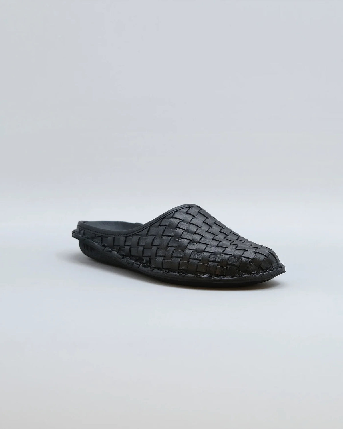 ROMA Woven