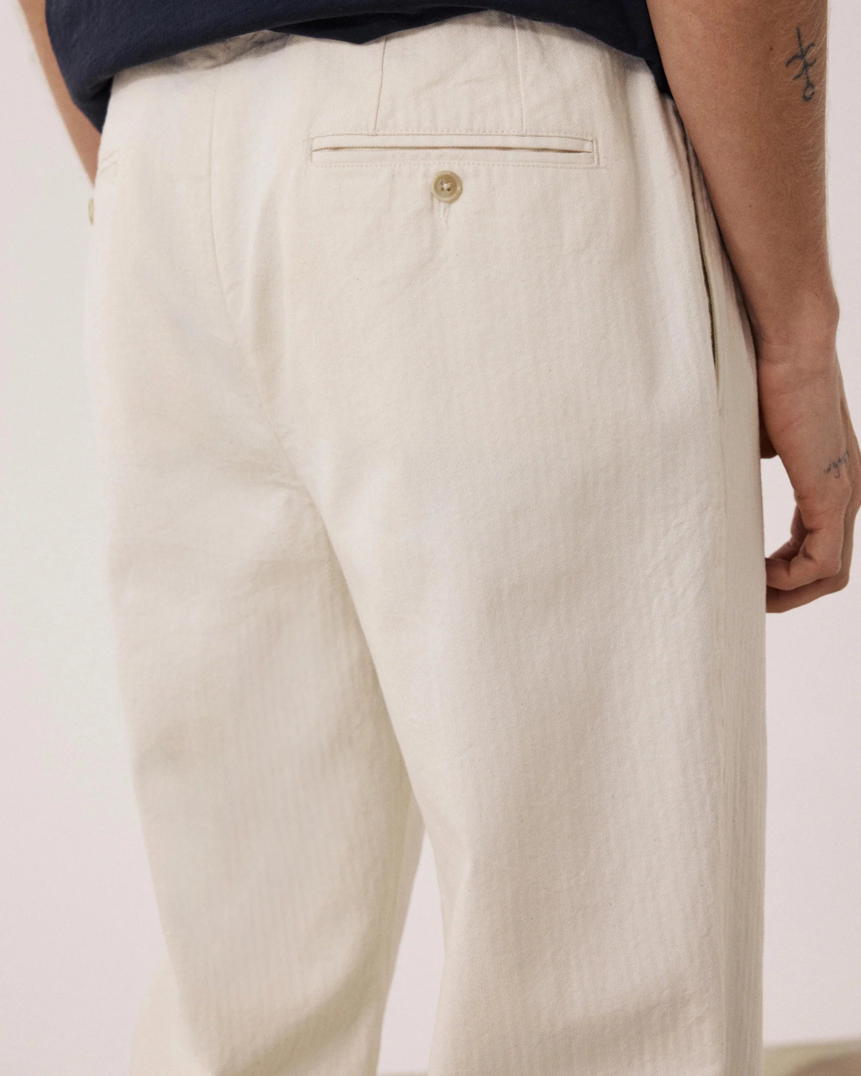Trunk Pleated Pants