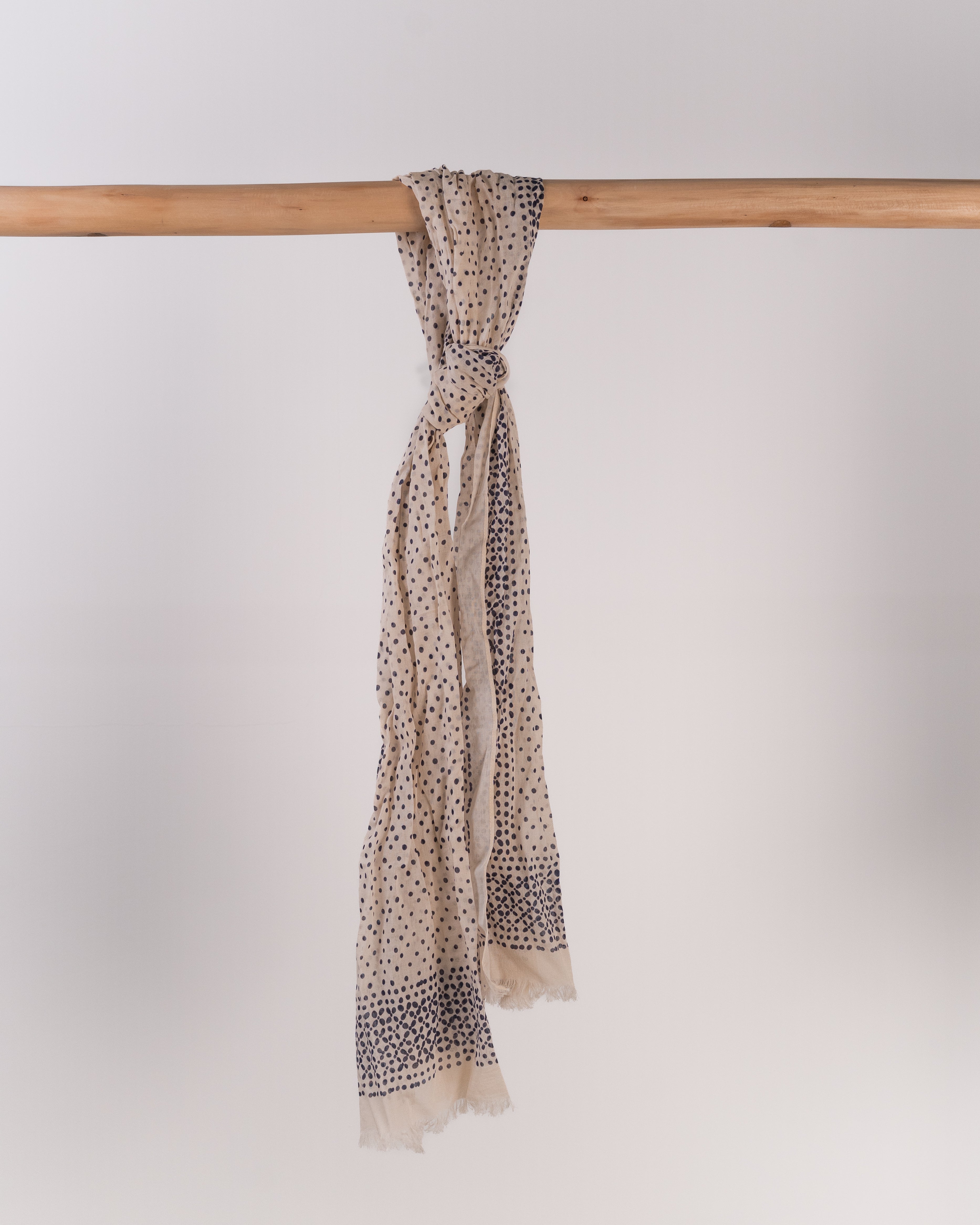 Scarf Dots