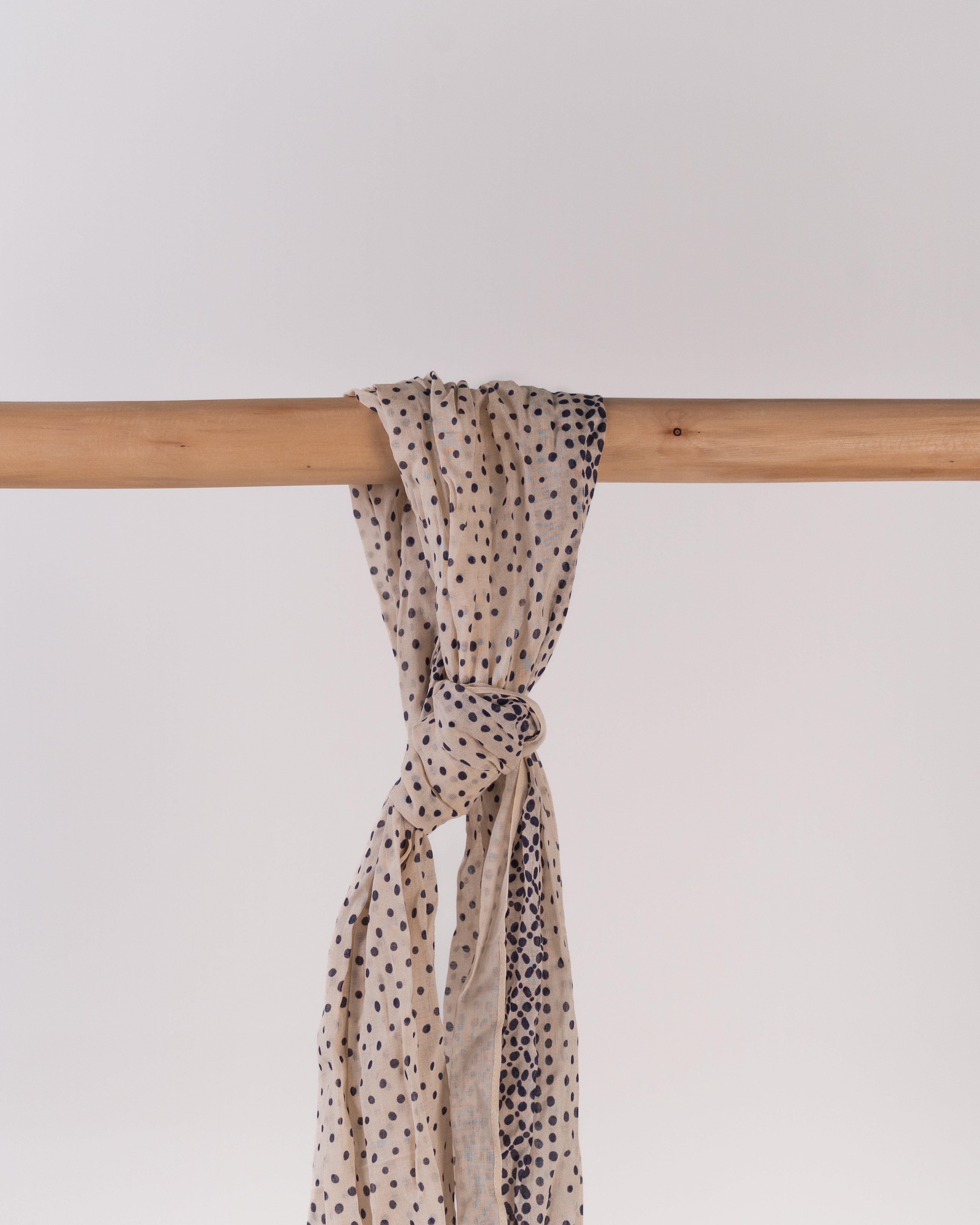Scarf Dots
